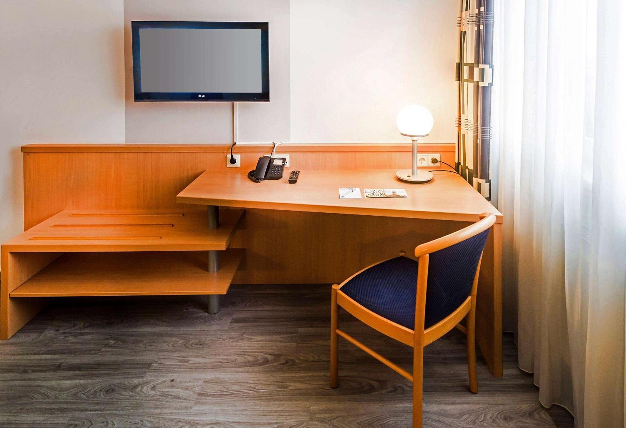 ทริป โบคุม - วัทเทนไชด์ โฮเทล Hotel โบคุห์ม ภายนอก รูปภาพ